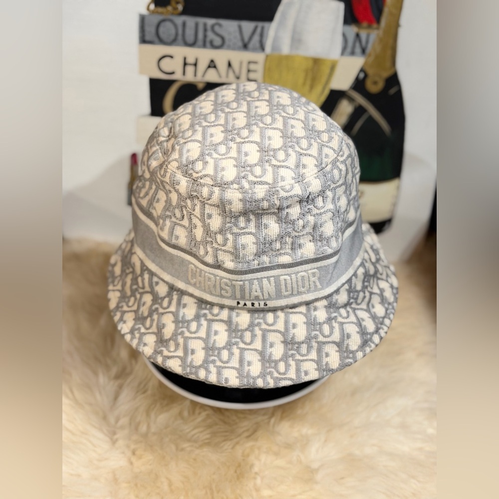 🔥 CHRISTIAN DIOR OBLIQUE BUCKET HAT SIZE 59 LIGHT GRAY w/COA - Picture 9 of 14